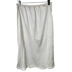 Komar Medium 100% Nylon White Half Slip Skirt Elastic Waist